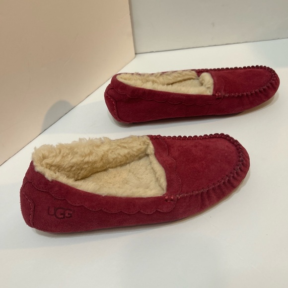 UGG Red Suede Women's Moccasins - Picture 2 of 16